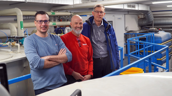 v. li.: Thomas Klausner (Leiter Betriebstechnik), Alfred Pernik (Leiter URZ) und Dr. Albert Rössler (Geschäftsleiter Forschung & Entwicklung). | © ADLER