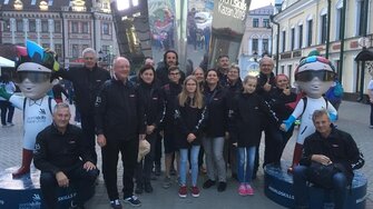 Ausgestattet mit Jacken von ADLER besuchten die Gäste aus der Steiermark die schönsten Sehenswürdigkeiten in Kasan. | © ADLER