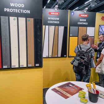 Gute Gespräche, interessante Markteinblicke: Verkaufsleiter Klaus Vettori (Mitte) und sein Team zogen eine rundum positive Messe-Bilanz.