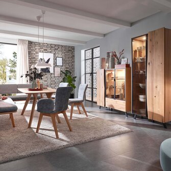 Bluefin Unistar ist der erste VOC-freie Möbellack im ADLER-Sortiment. | © Schösswender Möbel