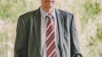 Dr. Albert Rössler, F&E-Geschäftsleiter und Nachhaltigkeits-Verantwortlicher bei ADLER.