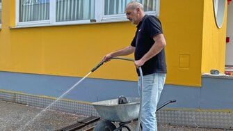Helmut Krebs zum Wasserschlauch, ... | © ADLER