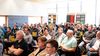 Die Reihen im ADLER-Forum waren dicht gefüllt. | © ADLER