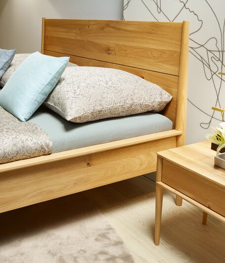 Nachhaltige Rezeptur, einfache Verarbeitung, robuste Oberfläche und eine natürliche Anmutung mit wenig Anfeuerung: Das neue Legno Aqua-Öl Plus. | © ANREI | www.anrei.at