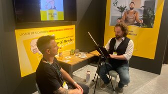 Viele begeisterte Gäste nützten die Gelegenheit, ihren ADLER-Moment als Porträtzeichnung festhalten zu lassen. 