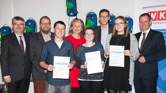 Die stolzen ADLER-Lehrlinge bei ihrer Freisprechung