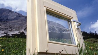 Auch in diesem Jahr sehr gefragt: Natur pur auf dem Holzfenster.