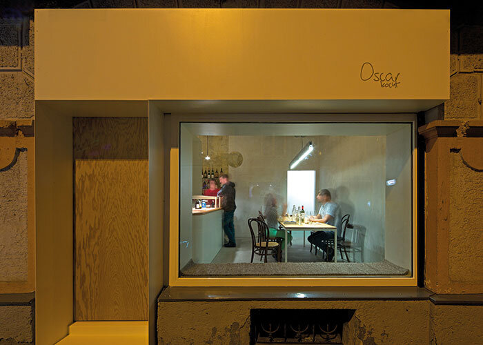 Der Eintritt in die filmreife Raumskulptur, Foto: Günter Richard Wett